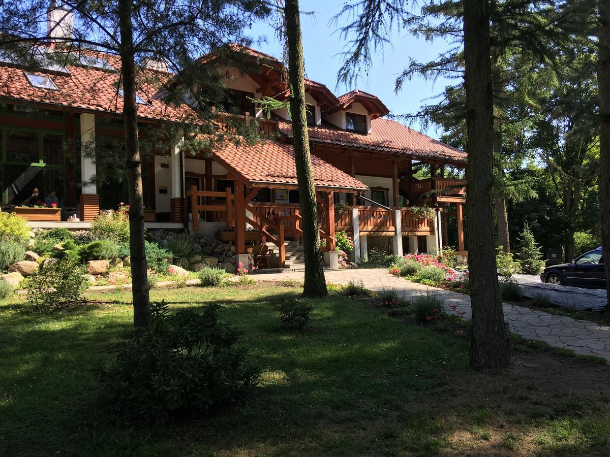 Stajnia Sarnowek Nad Jeziorem Rozany Bed & Breakfast Rozajny Wielkie Exterior foto